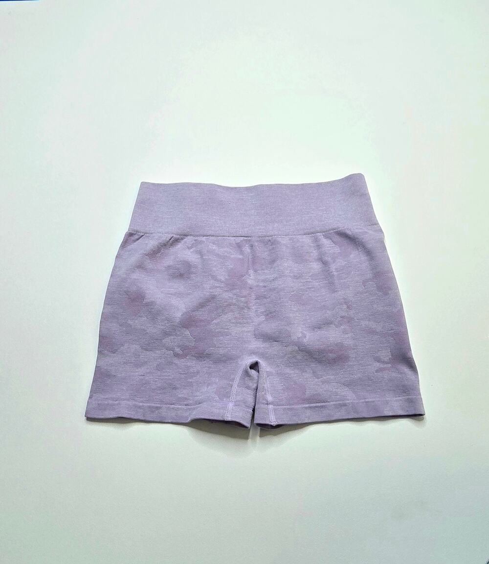 Womenβs Lavender Camo Scrunch Butt Workout Shorts High Waisted Ruched Size M